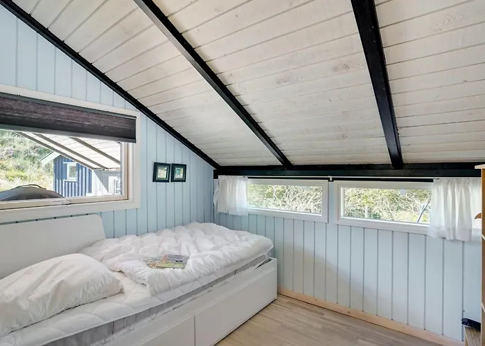 Aivi - 700m From The Sea By Interhome Holiday home Fano